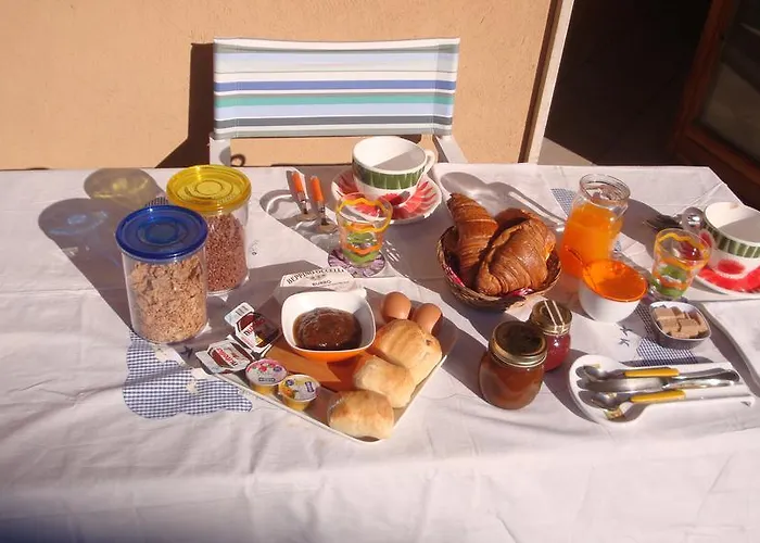 Alojamento de Acomodação e Pequeno-almoço Il Melograno 4*